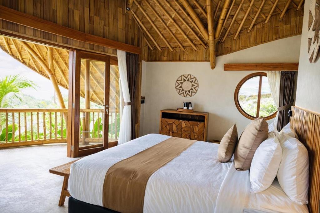 Bamboo bedroom with valley views
